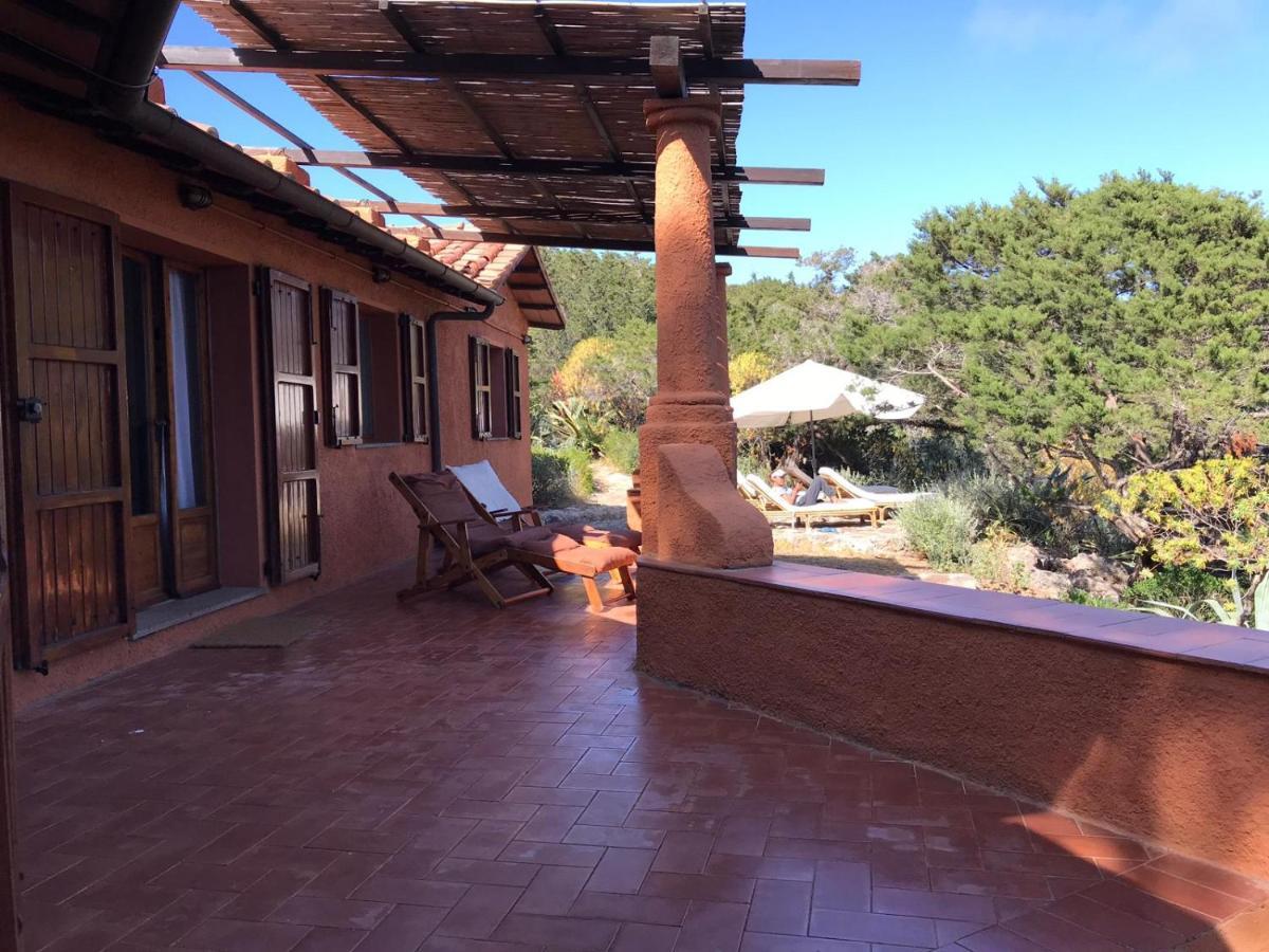 イーゾラ・デル・ジャンヌートリ Casa Diana Bed & Breakfast エクステリア 写真