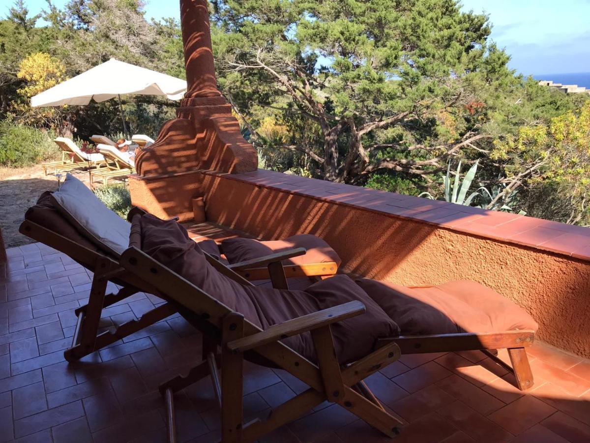 イーゾラ・デル・ジャンヌートリ Casa Diana Bed & Breakfast エクステリア 写真
