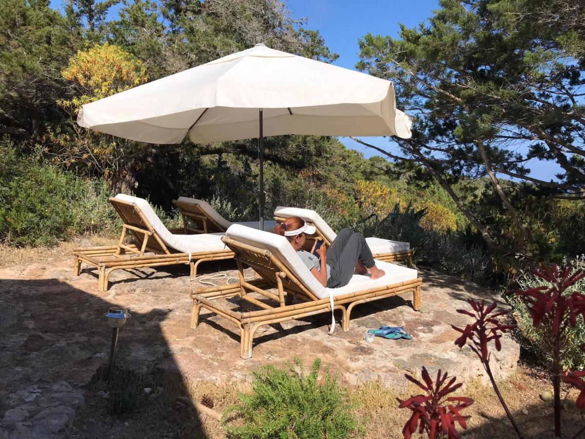 イーゾラ・デル・ジャンヌートリ Casa Diana Bed & Breakfast エクステリア 写真